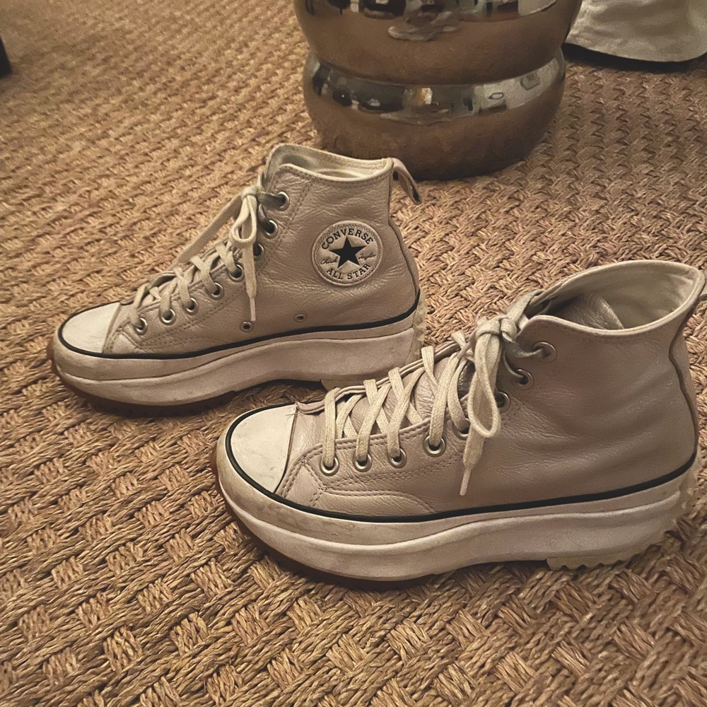 Converse run hike star platform silver/white leather. Size 9
